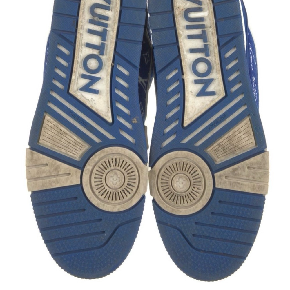 Men’s Louis Vuitton Sneakers - Picture 5 of 5